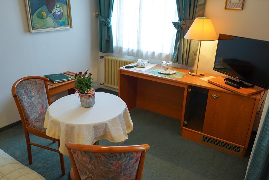 Pension Besser Bad Eisenkappel Buitenkant foto