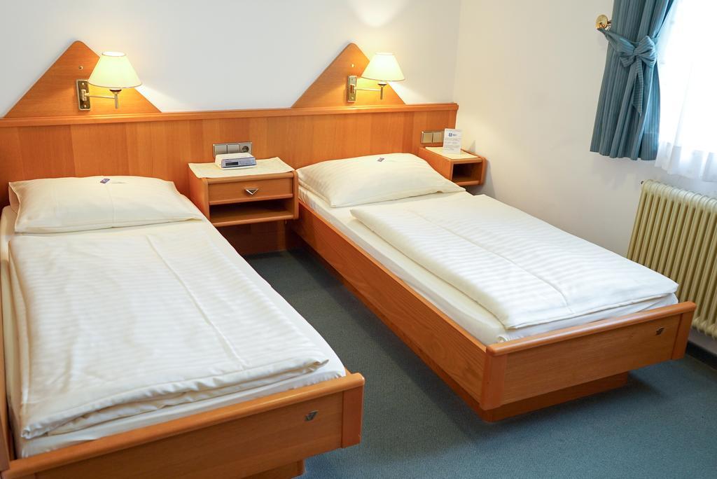 Pension Besser Bad Eisenkappel Buitenkant foto